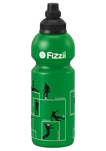 Fizzii Spielzüge Fußball, 600 ml Kindertrinkflasche Grün, Verschluss: Schwarz